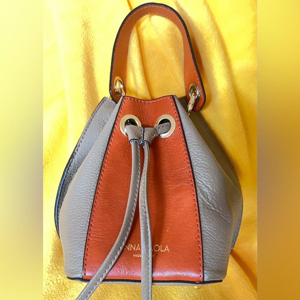 Made in Italy.  Adorable Anna Paola small bucket Leather